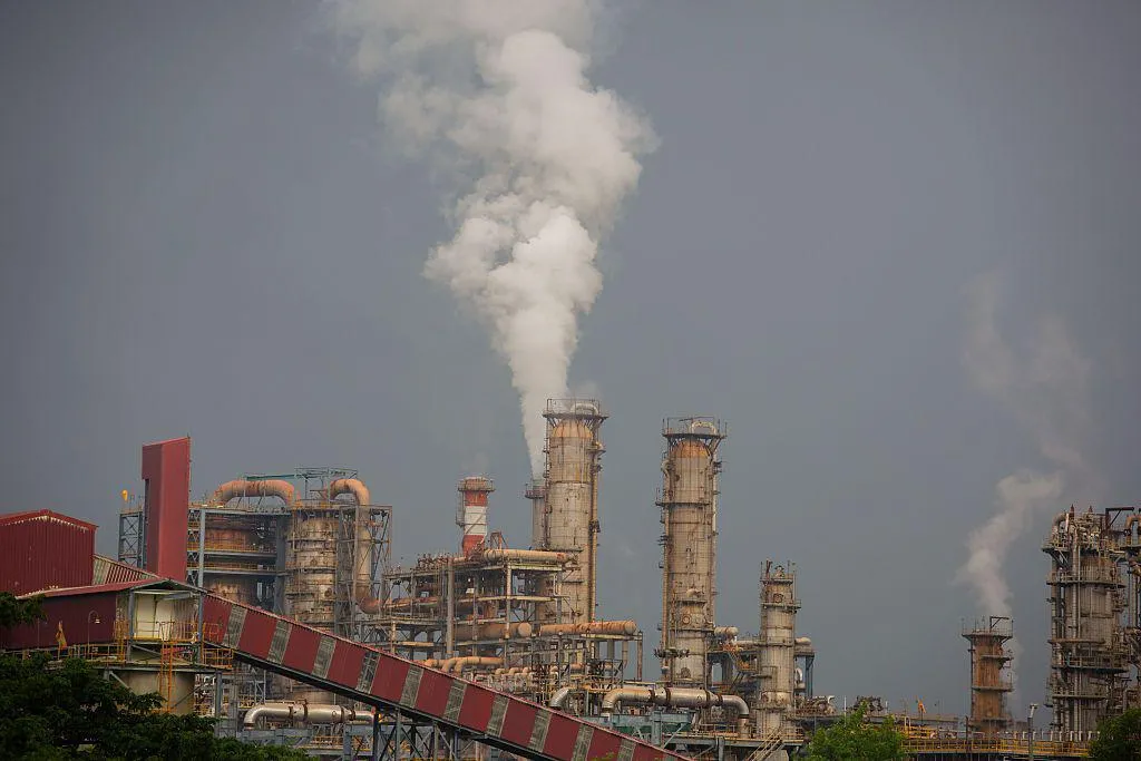 India Russia Oil Imports Crisis: Can Modi’s Economy Survive Trump’s Brutal 50% Tariffs? Complete Analysis 2025